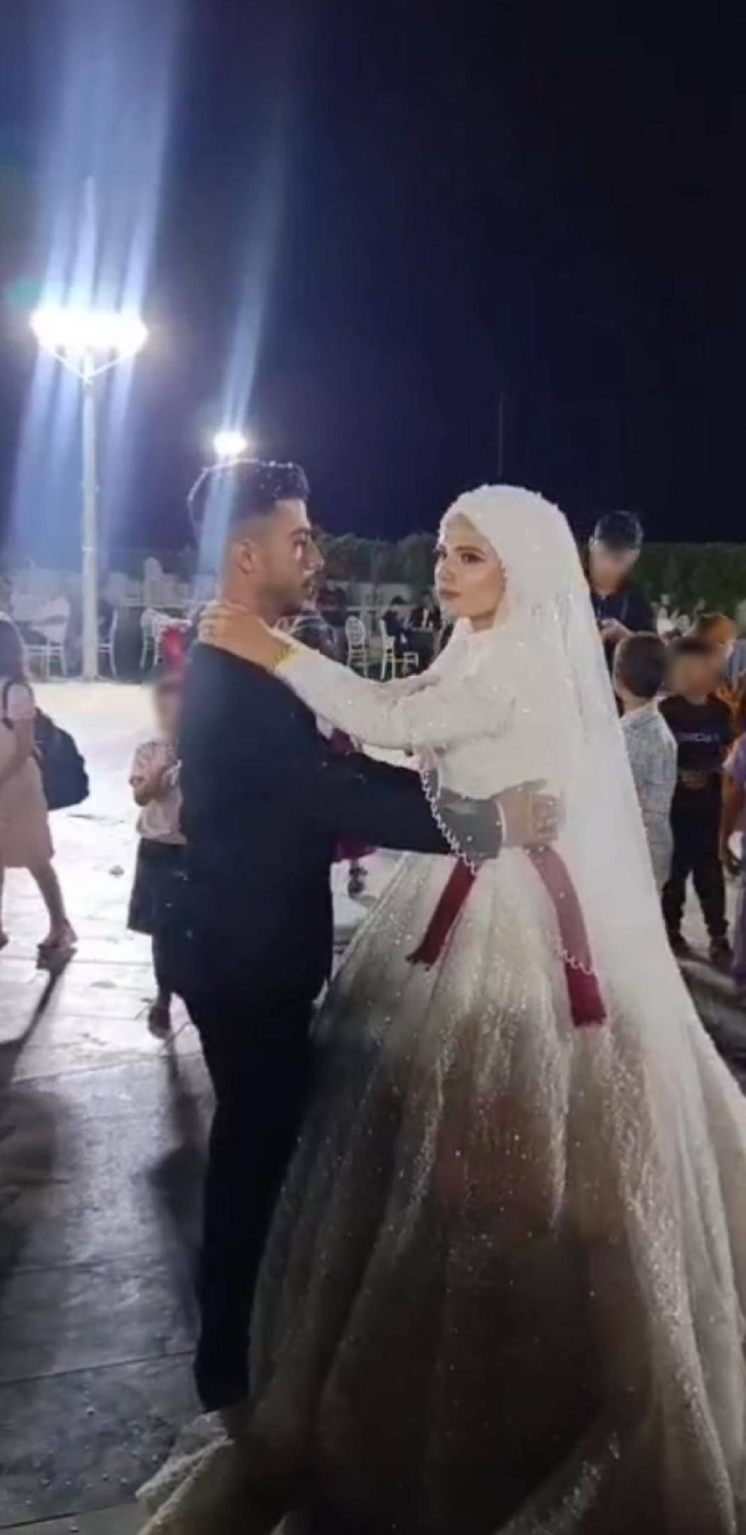 1 hafta önce evlenen çift, hayatını kaybetti! 5